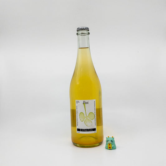 Riley O'Neill Latta Passionfruit (2022)